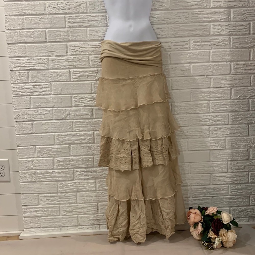 SAGA skirts